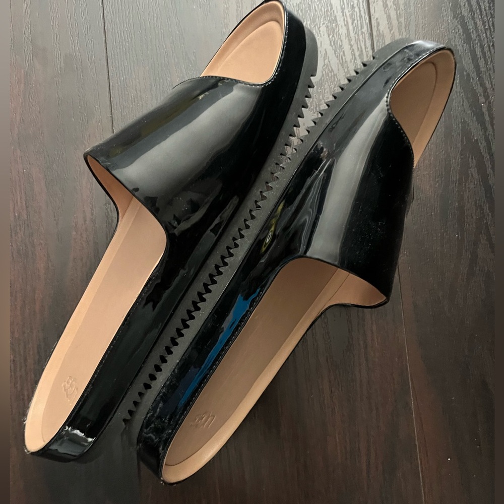 Ugg black patent leather slides